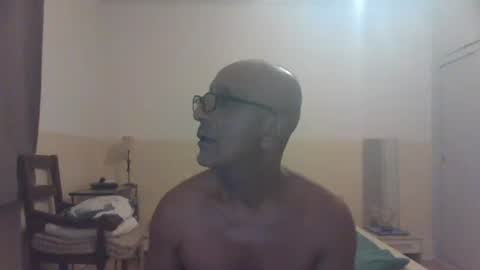 mufine online show from 09/15/25, 08:42