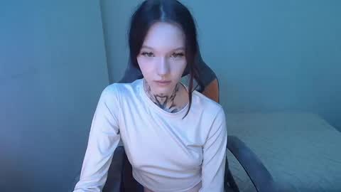Snapshot of mefwhore chatting on 01/28/25, 07:10 mefwhOre online show from 01/28/25, 07:10