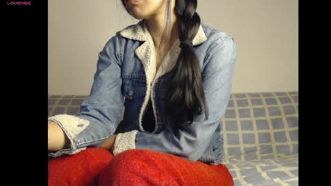 Snapshot of meg4nmiau chatting on 12/26/24, 11:21 Meg4n Miauuuu online show from 12/26/24, 11:21