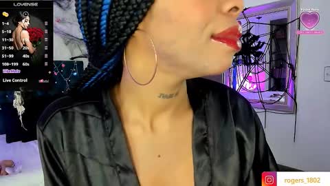 Snapshot of megan_black_dl chatting on 10/14/25, 12:50 megan_black_dl online show from 10/14/25, 12:50