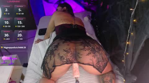 Megan  online show from 10/25/25, 04:02