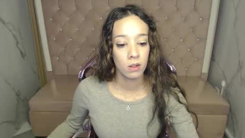 Snapshot of megan_collins_b chatting on 09/27/25, 12:54 megan_collins_b online show from 09/27/25, 12:54