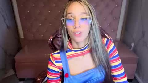 megan_collins_b online show from 10/25/25, 01:18