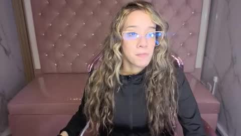 megan_collins_b online show from 10/30/25, 01:01