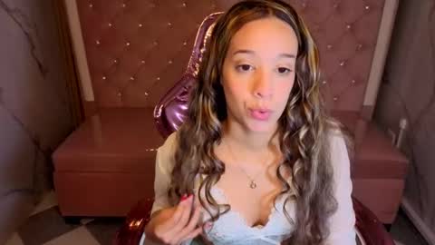 megan_collins_b online show from 11/11/25, 12:49