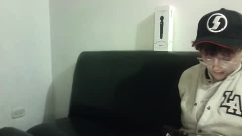 Snapshot of megan_coop3r_ chatting on 02/08/25, 07:59 Megan and sophi online show from 02/08/25, 07:59