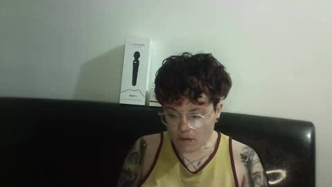 Snapshot of megan_coop3r_ chatting on 02/25/25, 10:47 Megan and sophi online show from 02/25/25, 10:47