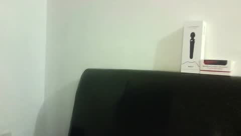 Snapshot of megan_coop3r_ chatting on 03/03/25, 06:59 Megan and sophi online show from 03/03/25, 06:59