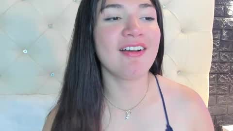     online show from 02/11/25, 02:46