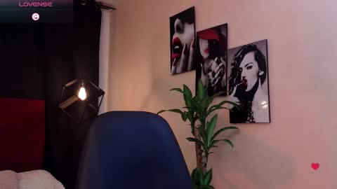 megan do santos online show from 10/10/25, 08:30