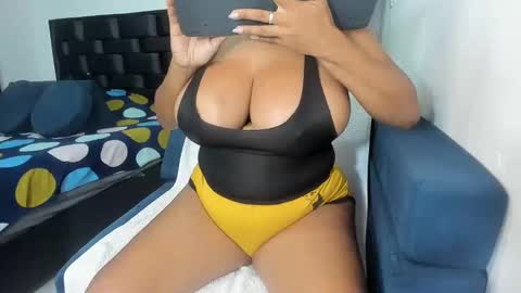 Snapshot of megan_greyxx chatting on 12/05/24, 10:55 megan_greyxx online show from 12/05/24, 10:55