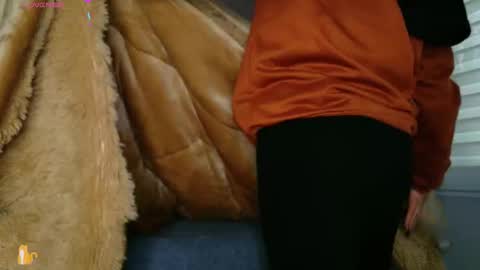     online show from 11/05/25, 12:05