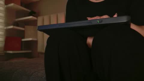     online show from 11/23/25, 12:38