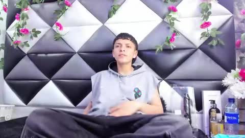 megan_thompsonn_ online show from 10/17/25, 02:26