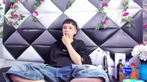 megan_thompsonn_ online show from 10/18/25, 02:25