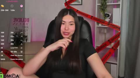 Megan online show from 10/27/25, 09:13