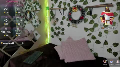 Snapshot of megan_xoxo1 chatting on 12/31/24, 01:08 Megan online show from 12/31/24, 01:08