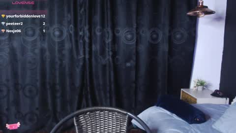 M E G A N   online show from 12/04/24, 10:51