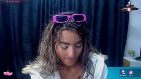 M E G A N   online show from 12/18/24, 07:52