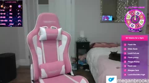 Megan Brooks online show from 09/21/25, 06:37