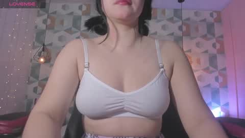 Snapshot of megancero chatting on 03/11/25, 12:39 Megan online show from 03/11/25, 12:39