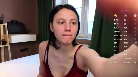 Snapshot of megancooks chatting on 11/17/25, 05:13 Michelle online show from 11/17/25, 05:13