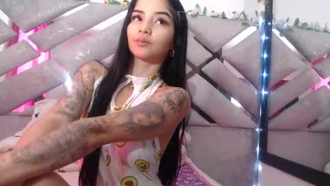 meganfox online show from 11/04/25, 02:38