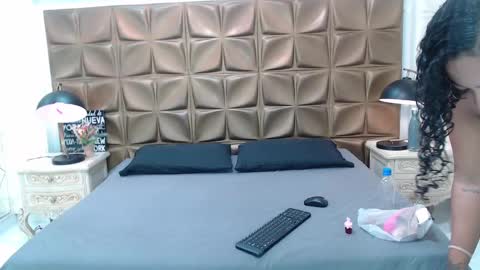 meganlarsson online show from 10/11/25, 11:42