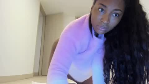 Snapshot of meganmir1 chatting on 02/16/25, 05:15 meganmir1 online show from 02/16/25, 05:15