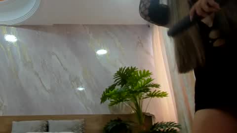 Megan online show from 10/17/25, 02:52