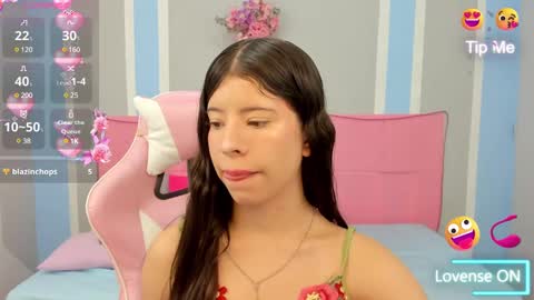 Snapshot of meganqueen2 chatting on 02/06/25, 01:21 Megan Queen online show from 02/06/25, 01:21