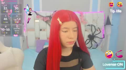 Snapshot of meganqueen2 chatting on 11/01/25, 12:18 Megan Queen online show from 11/01/25, 12:18