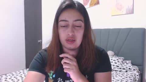Snapshot of megansnow_ chatting on 09/30/25, 02:38 MEGAN online show from 09/30/25, 02:38