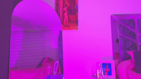 Snapshot of meghann_sweet chatting on 09/12/25, 12:22 meghann_sweet online show from 09/12/25, 12:22