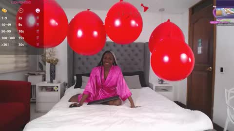 Snapshot of meilybarbie chatting on 11/19/25, 12:49 meilybarbie online show from 11/19/25, 12:49