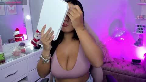 Snapshot of melaany_ chatting on 12/28/24, 02:01 Melaany online show from 12/28/24, 02:01