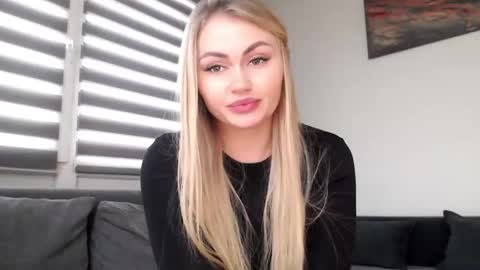 Snapshot of melani_a chatting on 12/28/24, 12:56 Melania online show from 12/28/24, 12:56