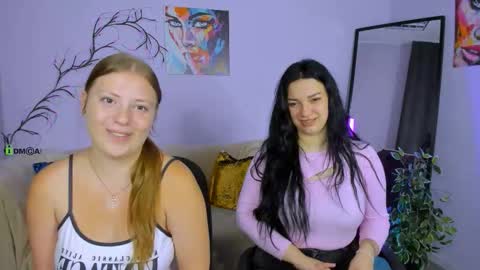 Snapshot of melani_bumm chatting on 09/10/25, 05:51 melani_bumm online show from 09/10/25, 05:51