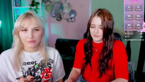Snapshot of melani_bumm chatting on 09/18/25, 04:14 melani_bumm online show from 09/18/25, 04:14
