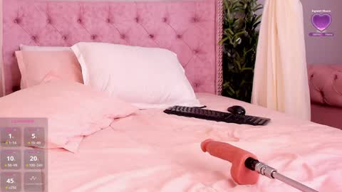 Snapshot of melanie_milleer chatting on 01/08/25, 10:04 Melanie Miller online show from 01/08/25, 10:04