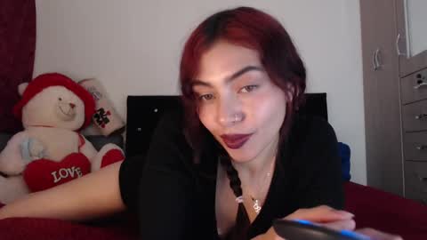 Snapshot of melanie_roux_ chatting on 03/05/25, 09:26 Melanie roux online show from 03/05/25, 09:26