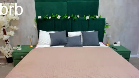 Snapshot of melanie_ryer chatting on 11/13/25, 01:15 Melanie online show from 11/13/25, 01:15