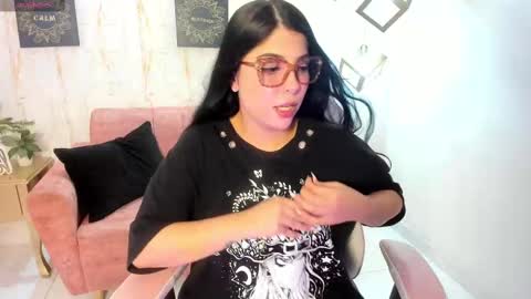 Snapshot of melaniegrayx chatting on 03/03/25, 02:15 melaniegrayx online show from 03/03/25, 02:15
