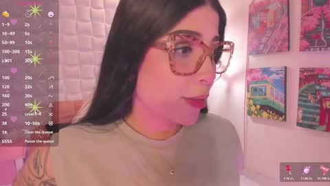 Snapshot of melaniegrayx chatting on 09/10/25, 02:28 melaniegrayx online show from 09/10/25, 02:28