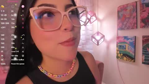 Snapshot of melaniegrayx chatting on 10/15/25, 02:50 melaniegrayx online show from 10/15/25, 02:50