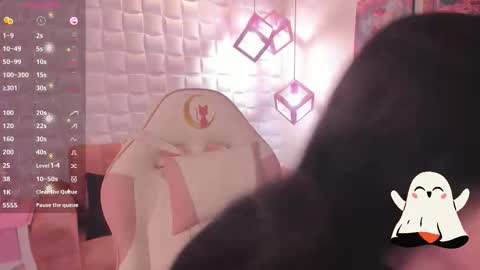 Snapshot of melaniegrayx chatting on 10/30/25, 02:51 melaniegrayx online show from 10/30/25, 02:51