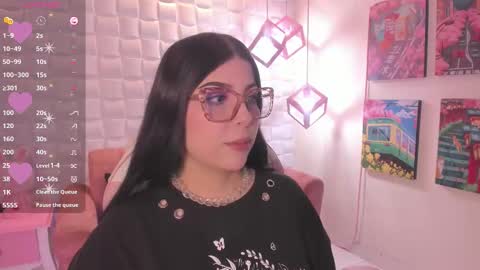 Snapshot of melaniegrayx chatting on 11/13/25, 02:49 melaniegrayx online show from 11/13/25, 02:49