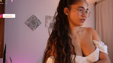 Snapshot of melanieryann_ chatting on 01/07/25, 06:38 Ig melysweet online show from 01/07/25, 06:38