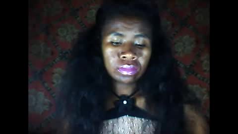 melanih online show from 11/18/25, 03:27