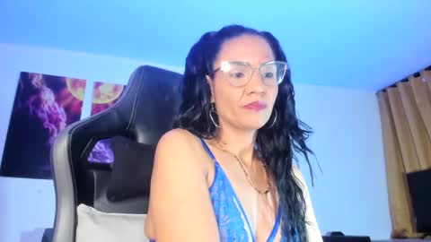 Snapshot of melannia_hills chatting on 01/21/25, 06:22 melannia_hills online show from 01/21/25, 06:22
